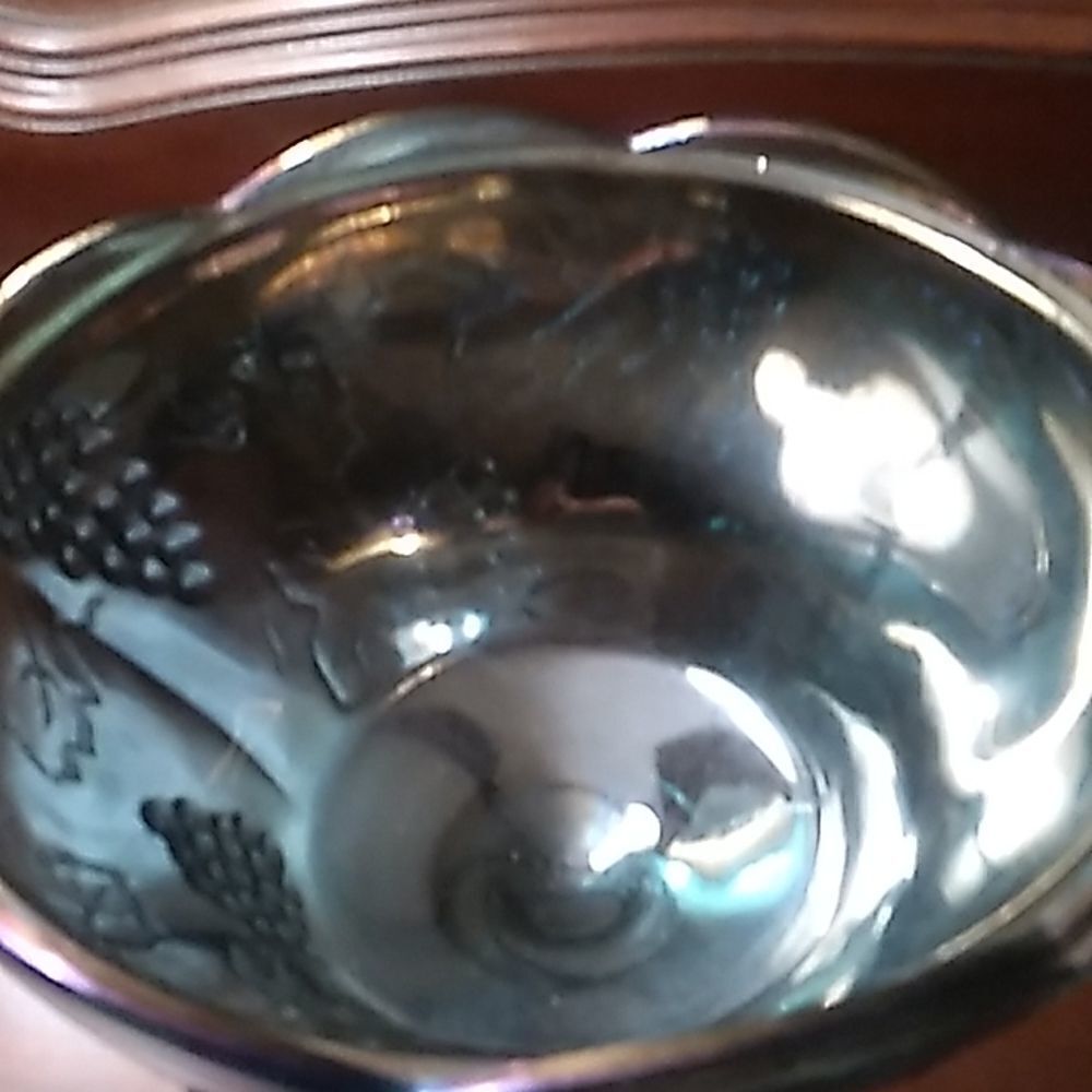Carnival Glass Compote - Picture 2 of 8